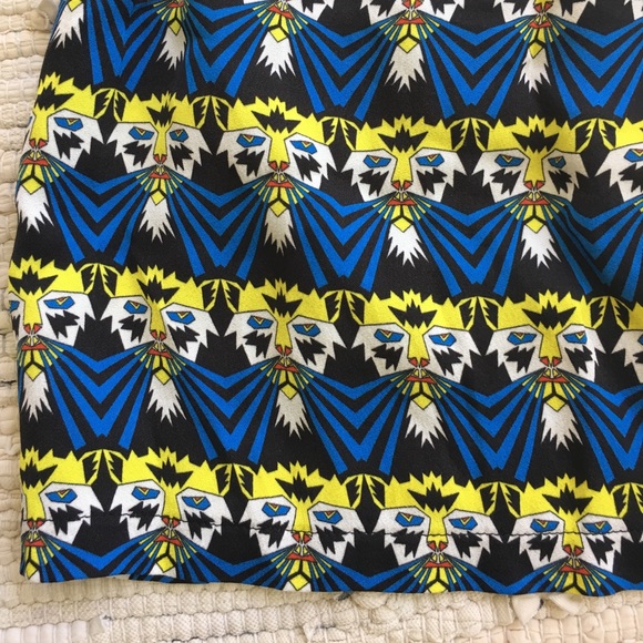 8pm Geo Tiger Shorts - Picture 6 of 7